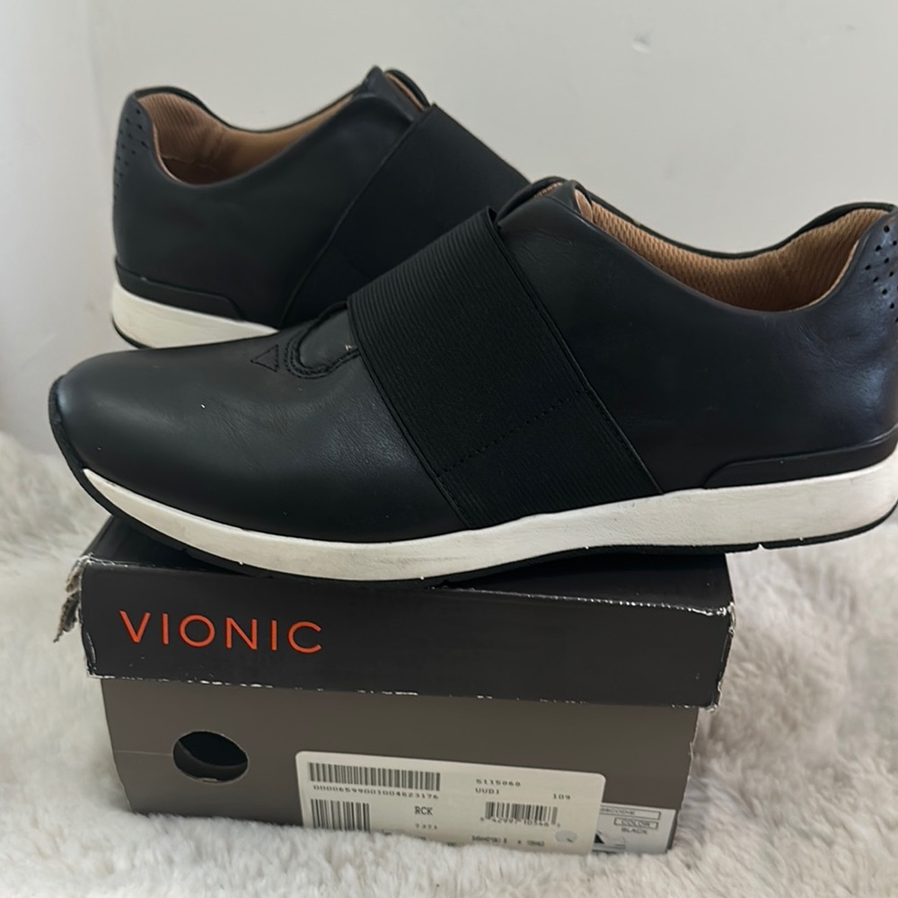Vionic Men's Black Casual Shoes